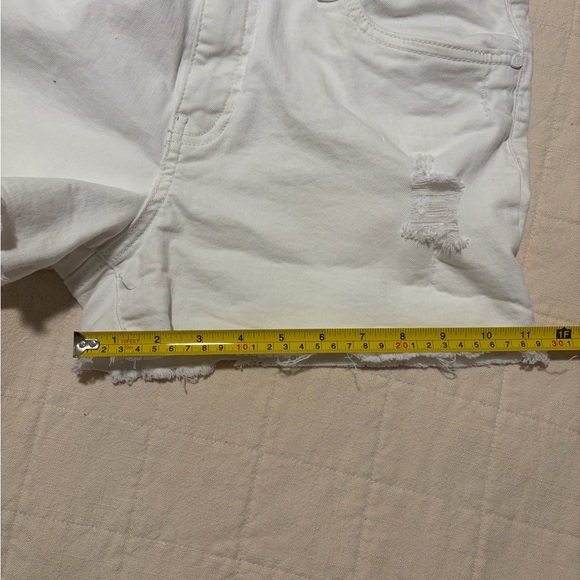 Kut from the Kloth White Jean Shorts - Picture 6 of 7